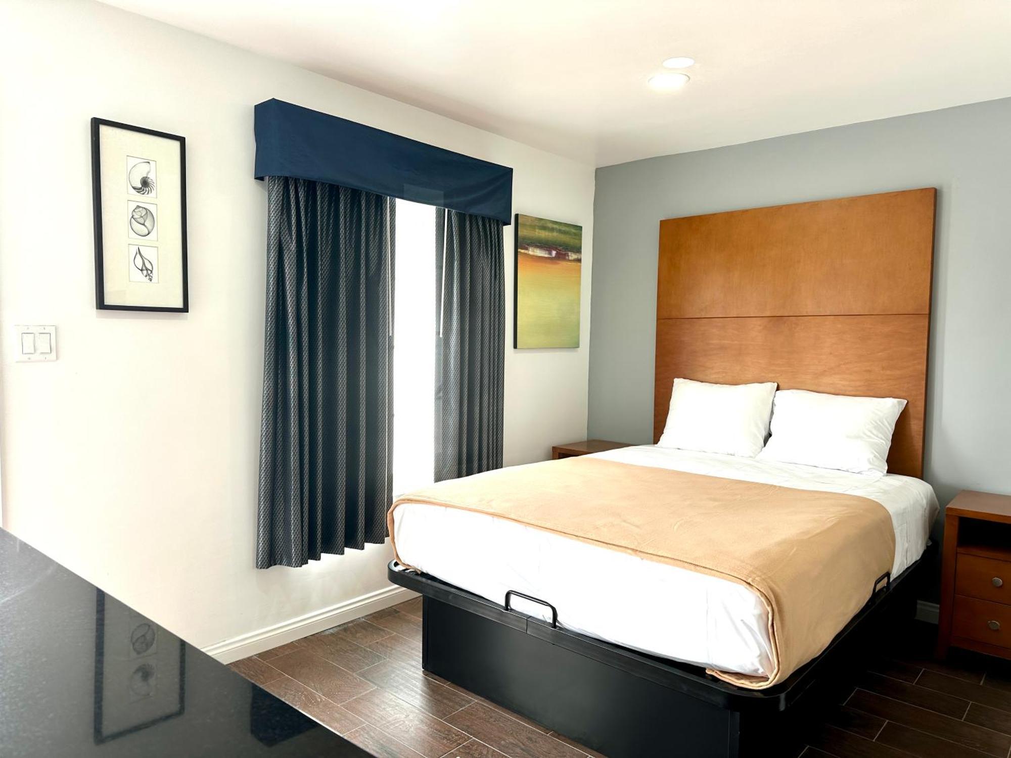Oceanside Inn & Suites ภายนอก รูปภาพ