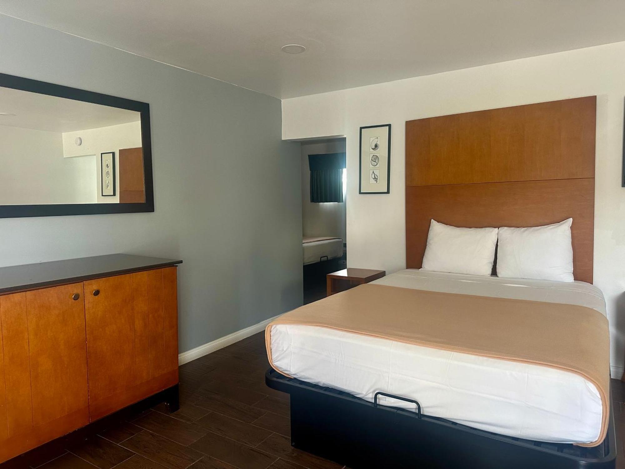 Oceanside Inn & Suites ภายนอก รูปภาพ