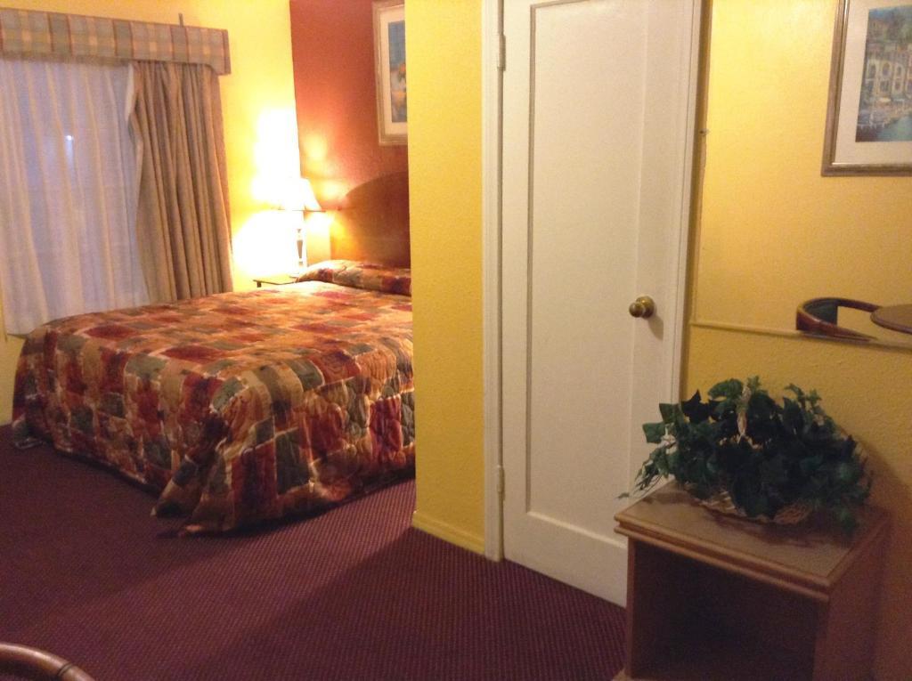 Oceanside Inn & Suites ห้อง รูปภาพ