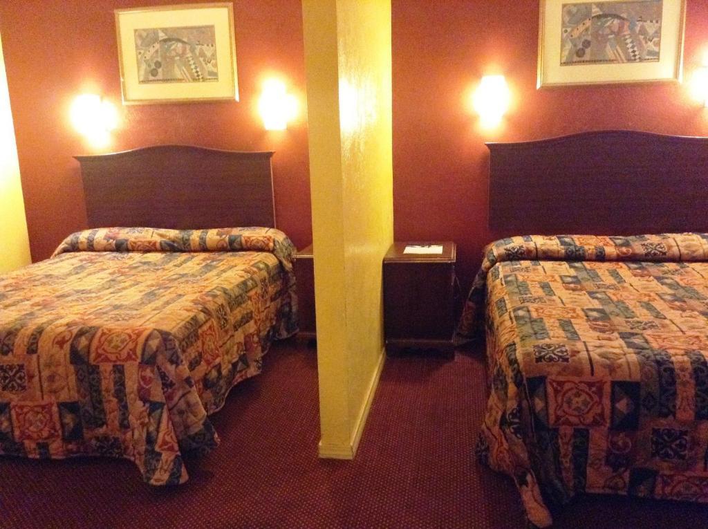 Oceanside Inn & Suites ภายนอก รูปภาพ