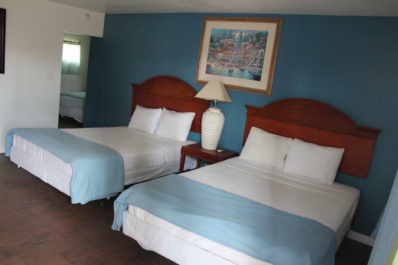 Oceanside Inn & Suites ภายนอก รูปภาพ