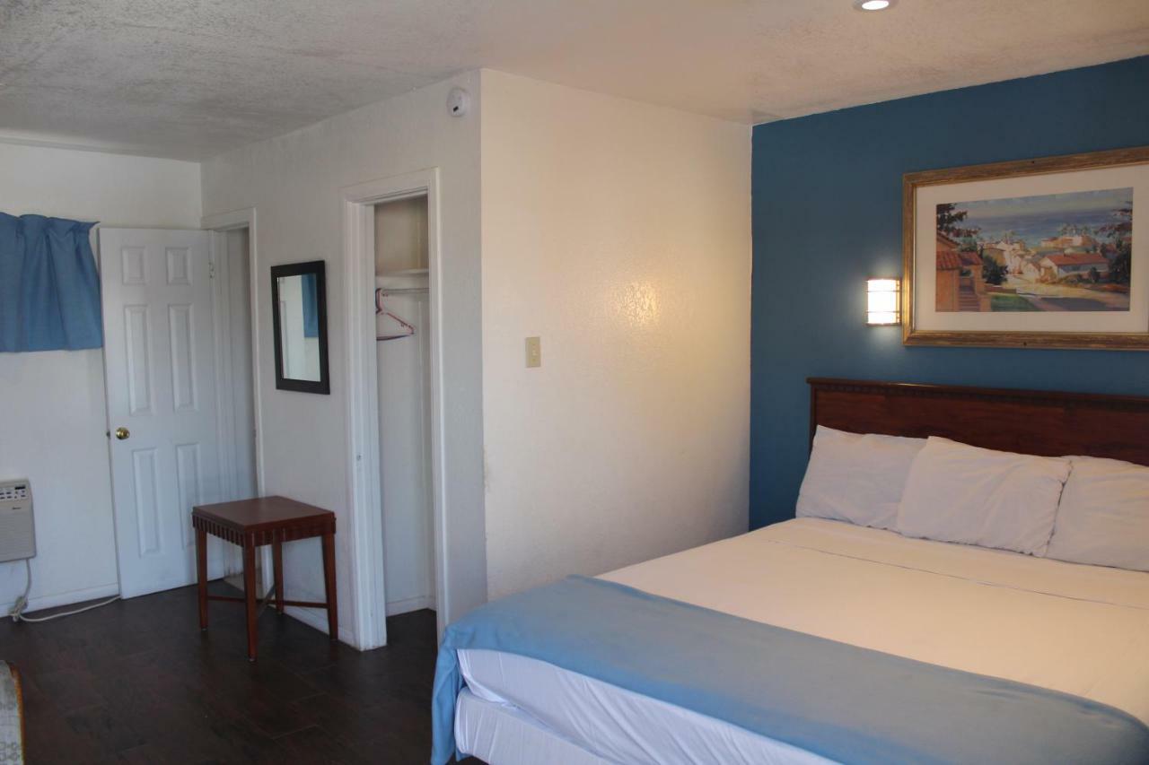 Oceanside Inn & Suites ภายนอก รูปภาพ